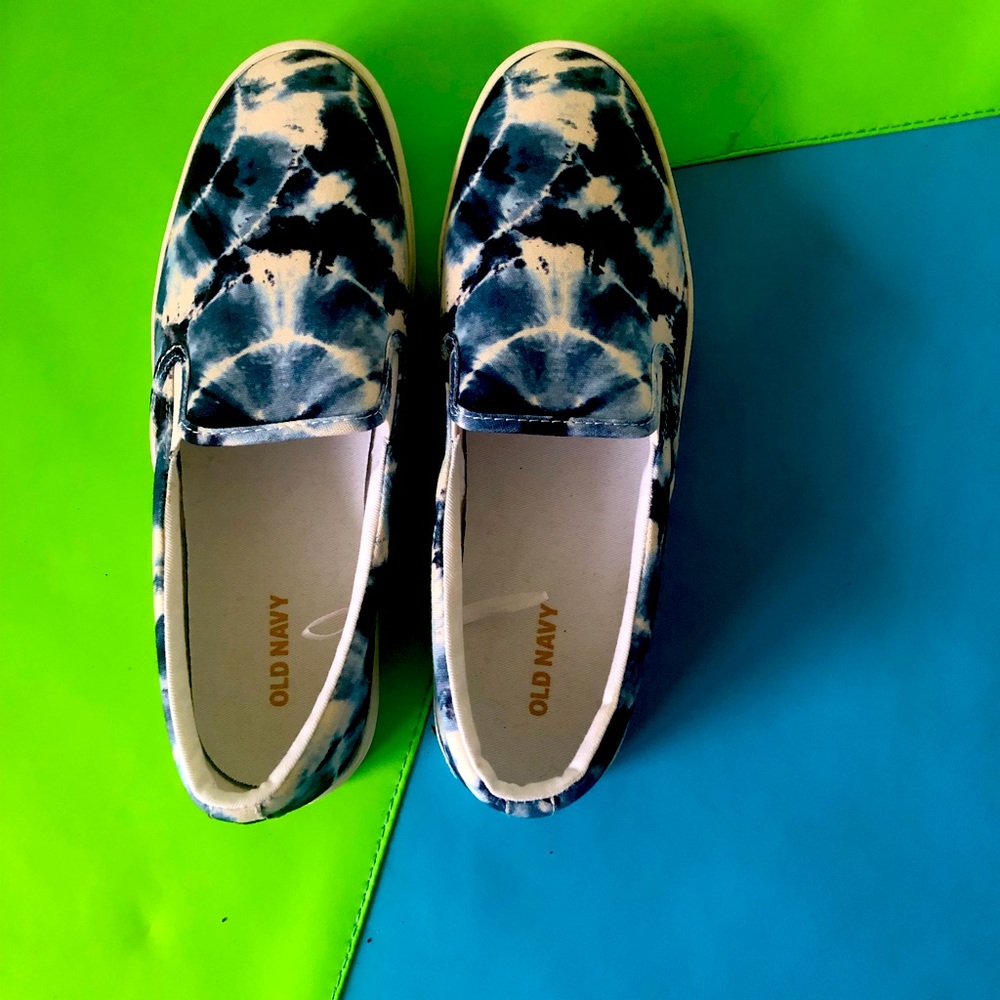 Old Navy women’s tie-dye slip on sneaker